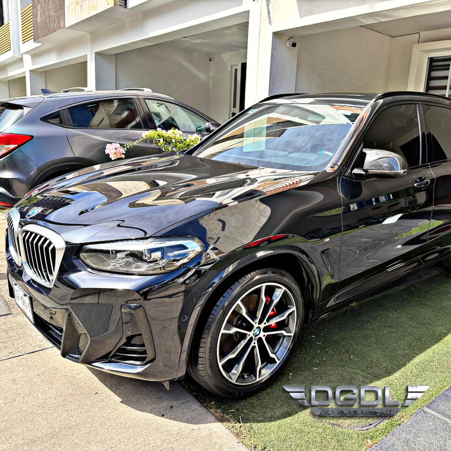Detallado BMW X3 negro brillo intenso