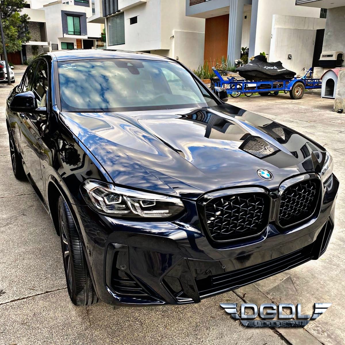 Corrección y pulido BMW X4 negro