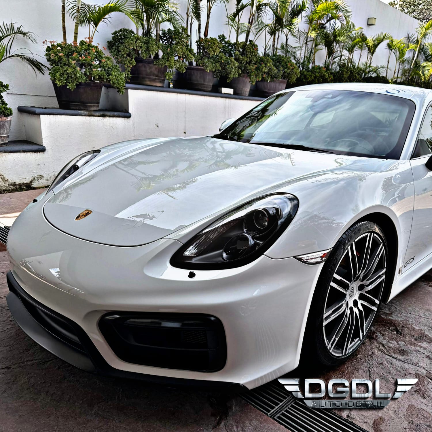 Corrección de pintura Porsche Cayman GTS